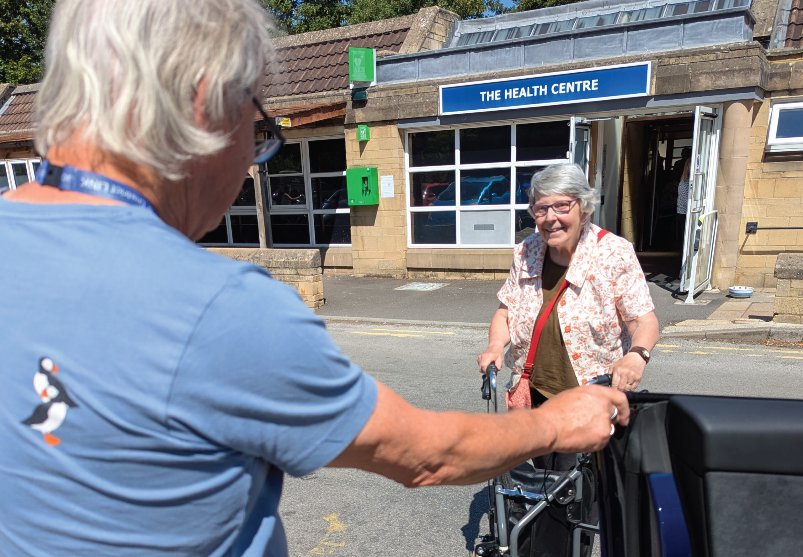 Bradford on avon link driver greets client